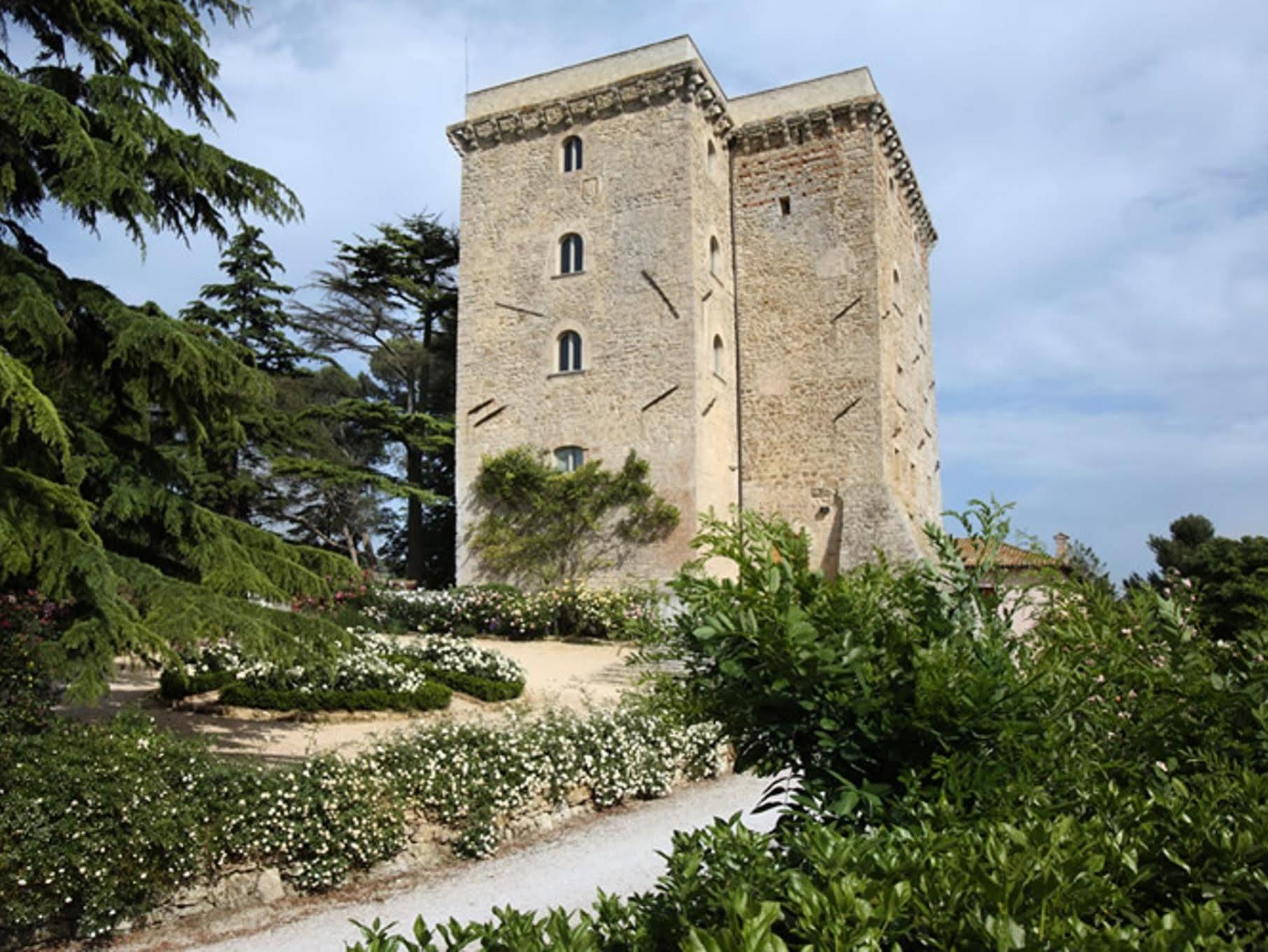 Torre Almonte Aparthotel Todi Exterior foto