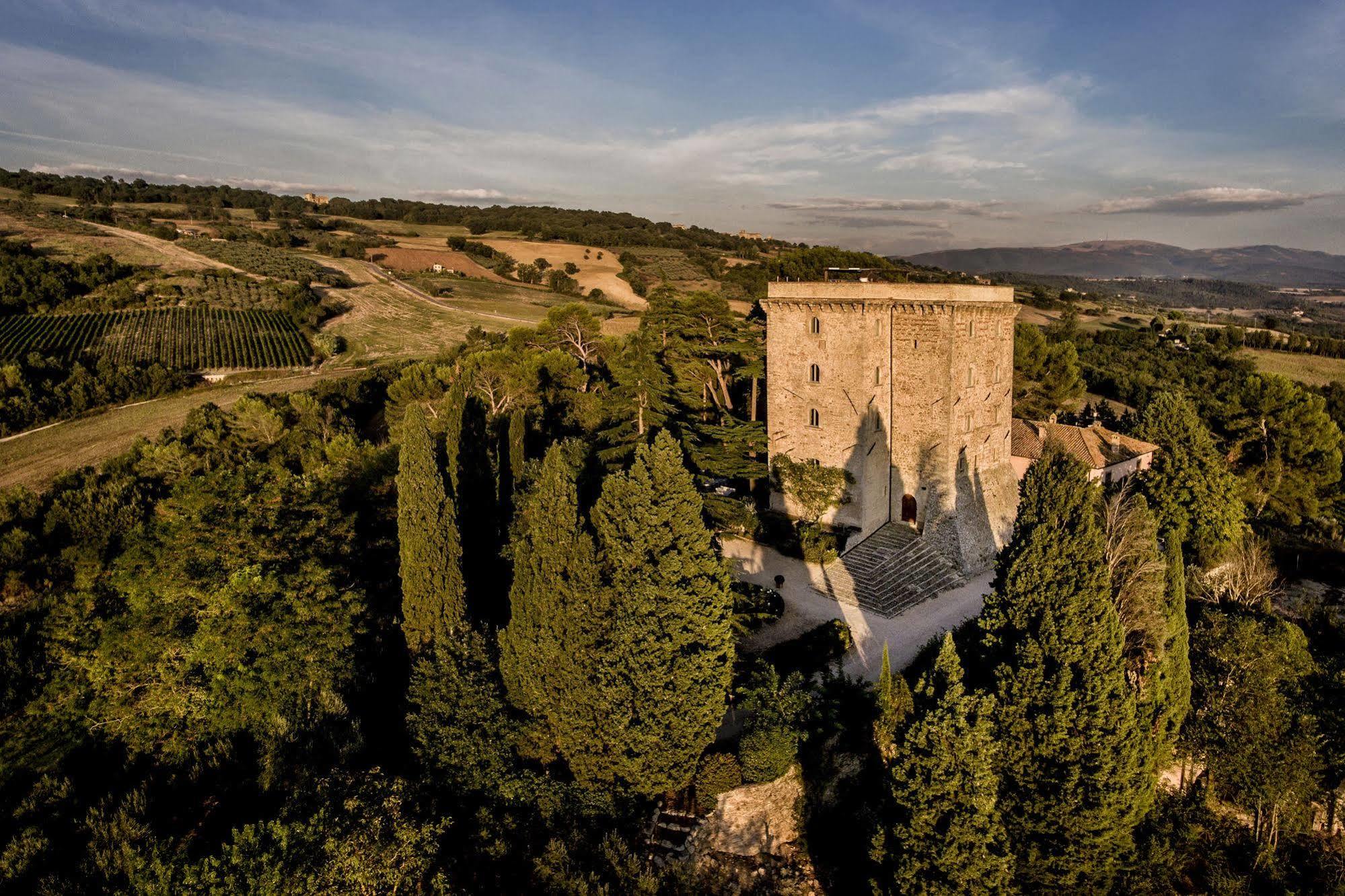 Torre Almonte Aparthotel Todi Exterior foto