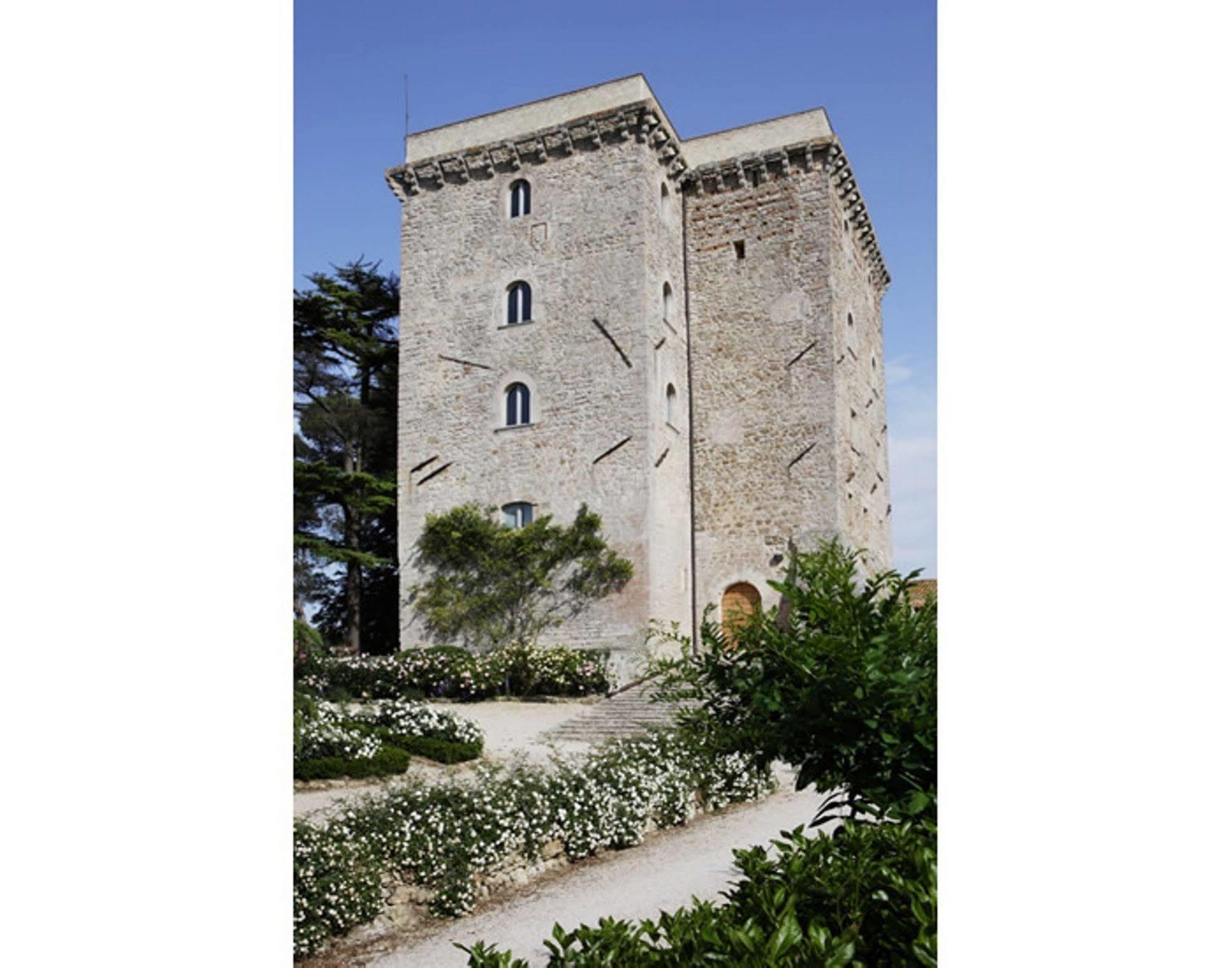 Torre Almonte Aparthotel Todi Exterior foto